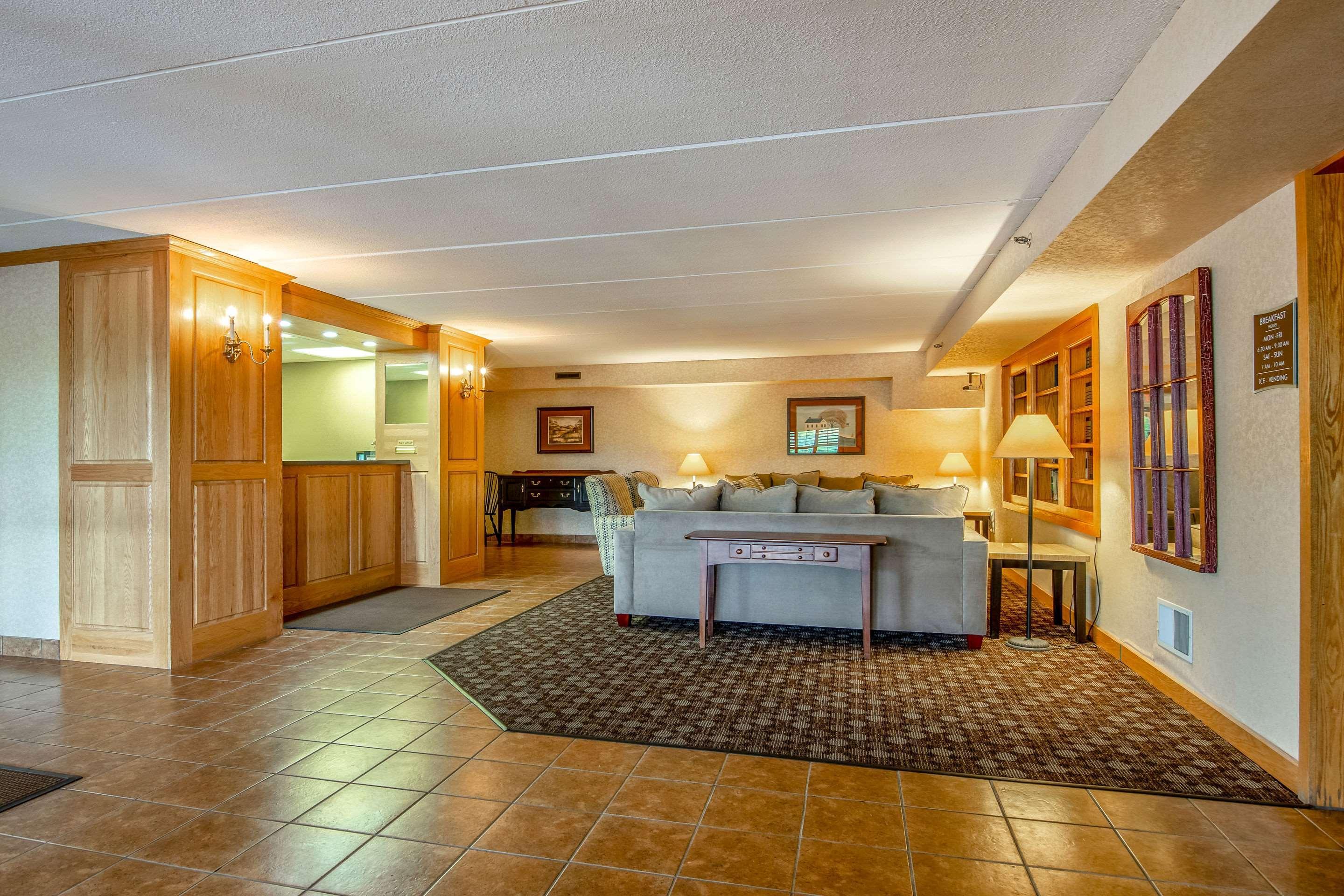 Quality Inn Tully I-81 Экстерьер фото