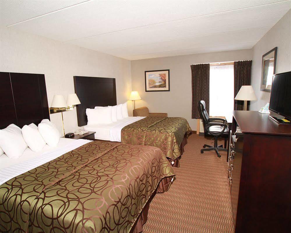 Quality Inn Tully I-81 Экстерьер фото