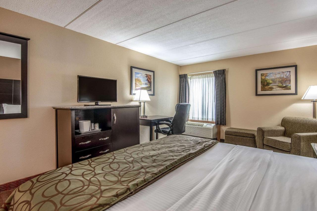 Quality Inn Tully I-81 Экстерьер фото